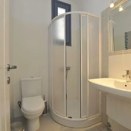 Oceana 6 Bed Luxury Beachfront In